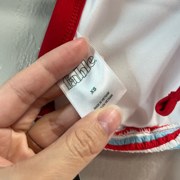 Wild Fable Women’s Pucker Contrast Binding Triangle Bikini Top XS (0-2) NWT Red - Picture 5 of 11